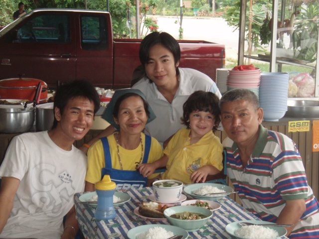 Sunnys Family and Antonio